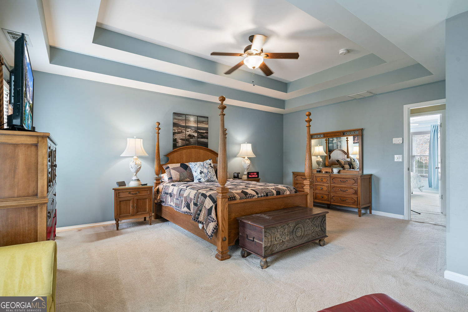 Roswell, Georgia 30075, United States, 5 Bedrooms Bedrooms, ,4 BathroomsBathrooms,Residential,Pending,115490