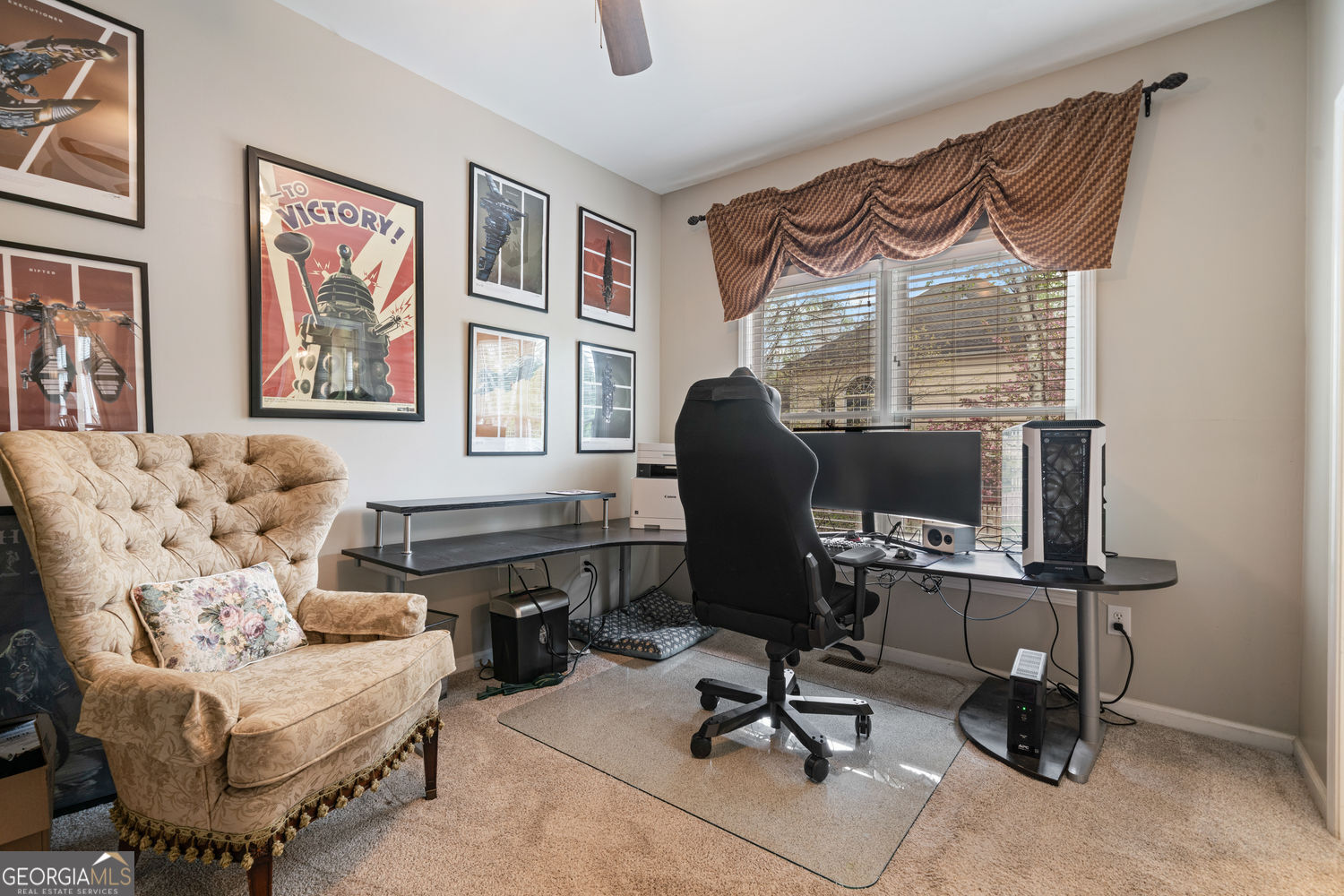 Roswell, Georgia 30075, United States, 5 Bedrooms Bedrooms, ,4 BathroomsBathrooms,Residential,Pending,115490