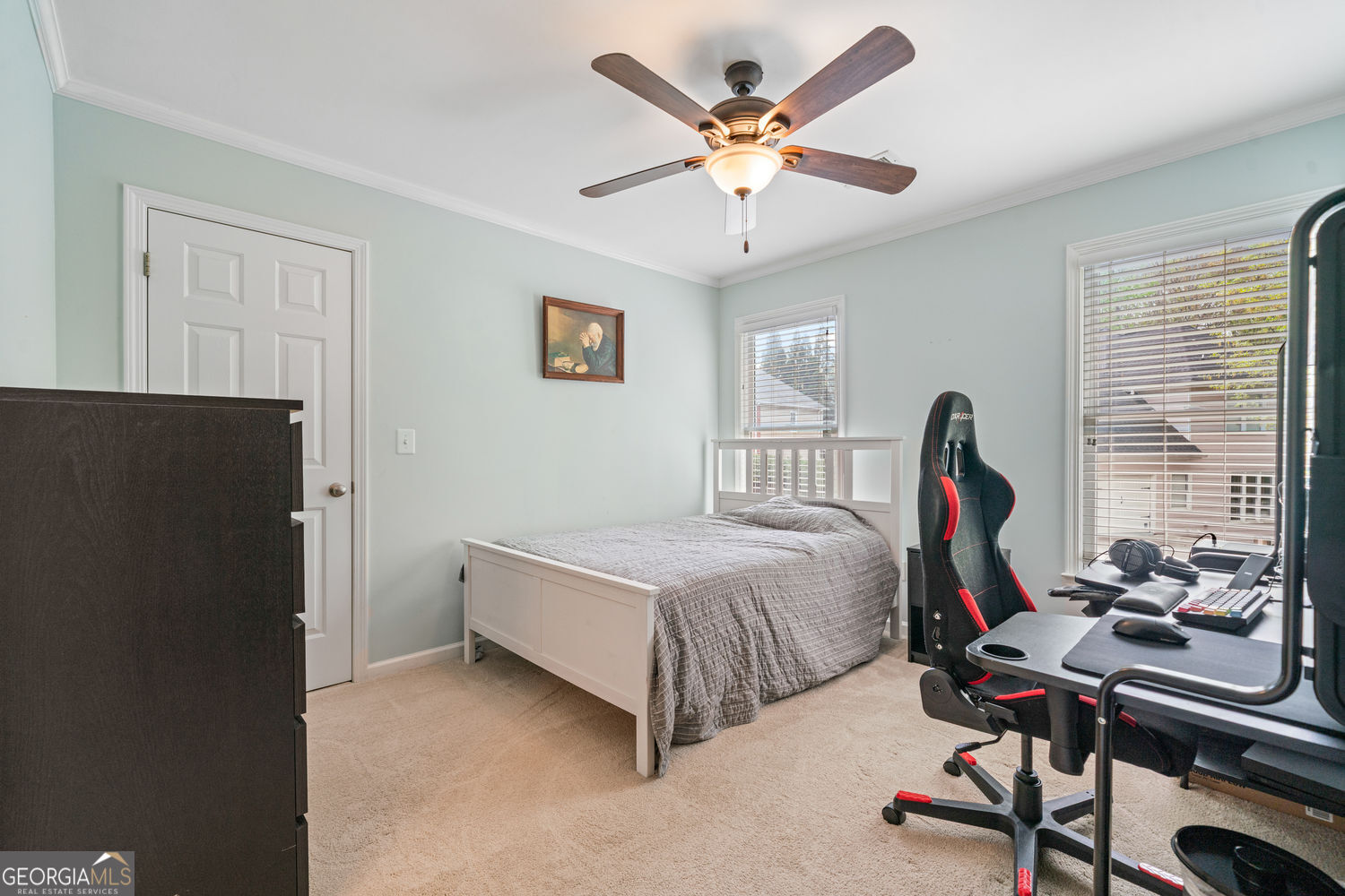 Roswell, Georgia 30075, United States, 5 Bedrooms Bedrooms, ,4 BathroomsBathrooms,Residential,Pending,115490