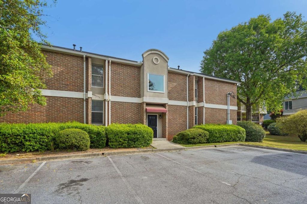 Photo of 3301 Henderson Mill Road #E5, Atlanta, GA 30341 (MLS # 10754487)