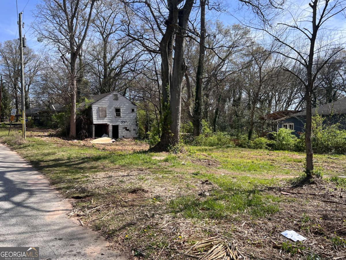 1844 Jonesboro RD SE