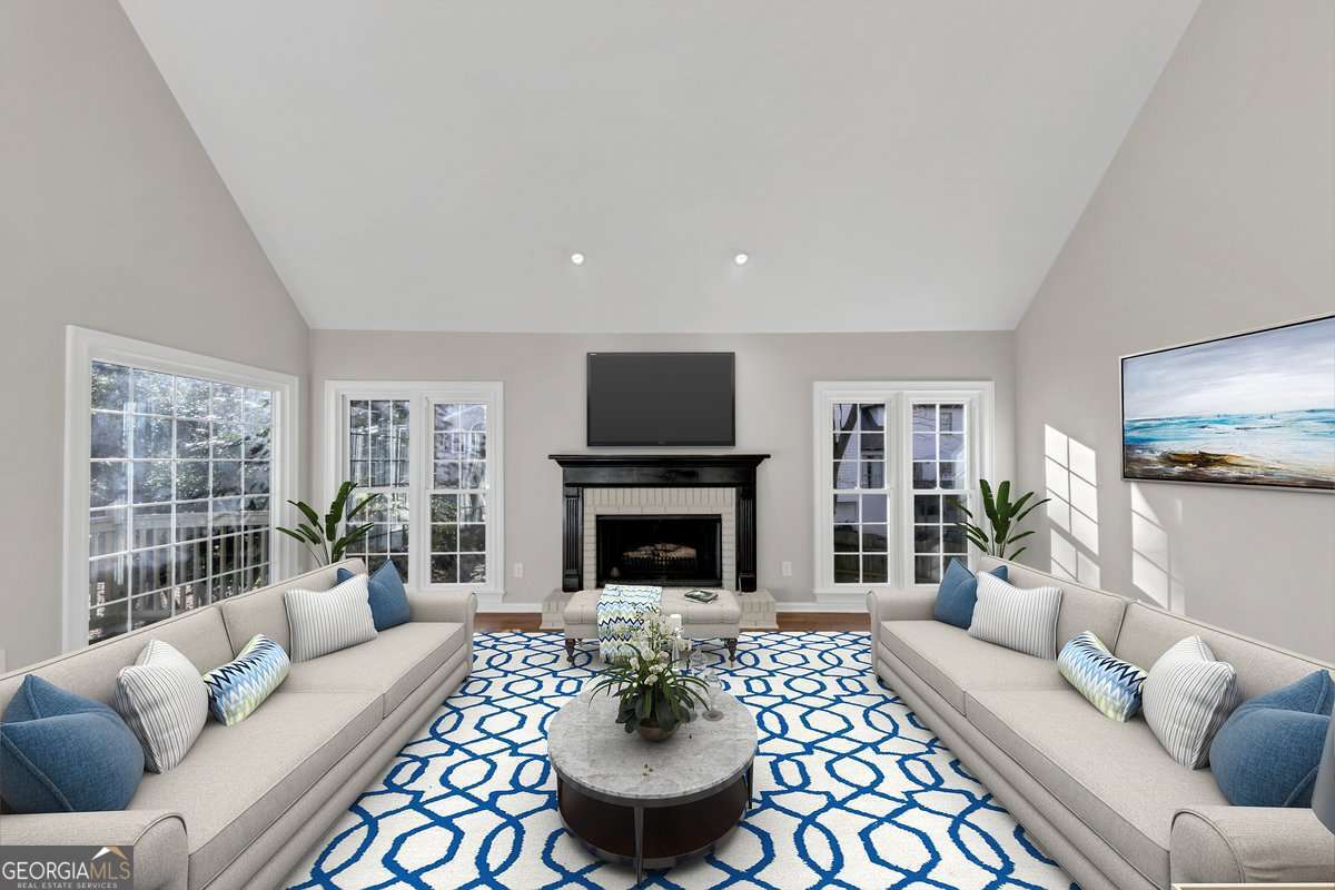 Creekside Oaks - Residential