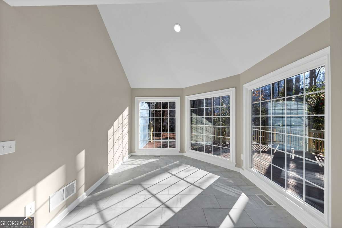 Creekside Oaks - Residential