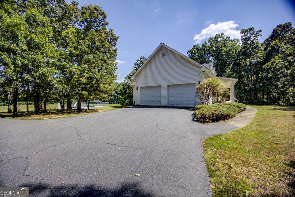 Photo of 131 Washington Road, Jackson, GA 30233 (MLS # 10846251)
