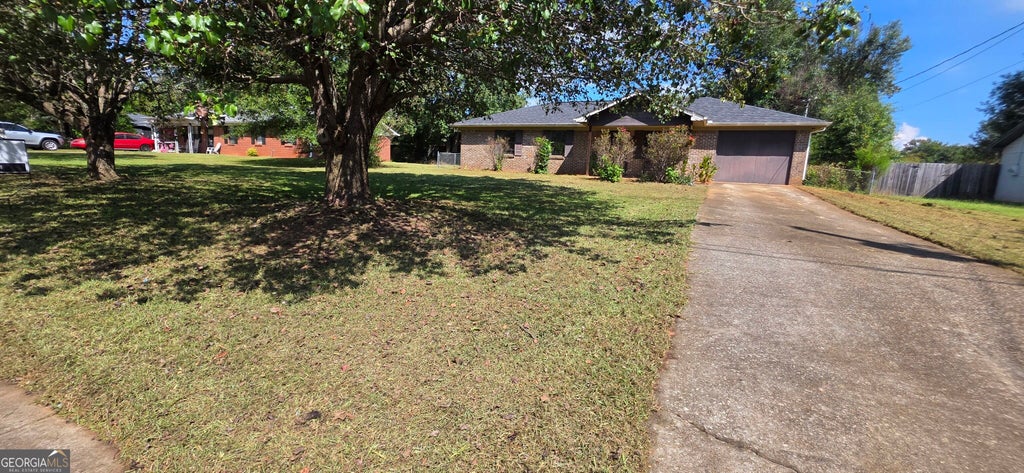 Photo of 115 Grove Creek Drive, Locust Grove, GA 30248 (MLS # 10845218)