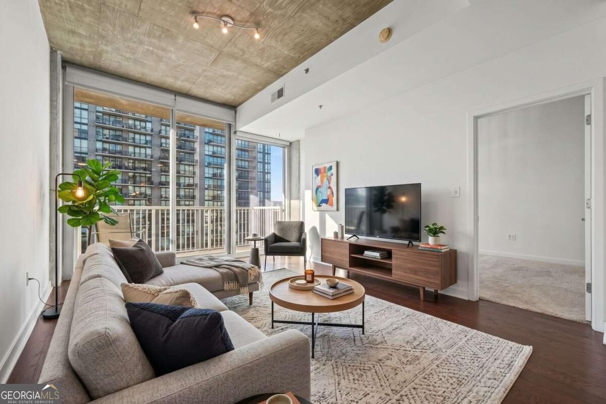 855 Peachtree ST NE 2209
