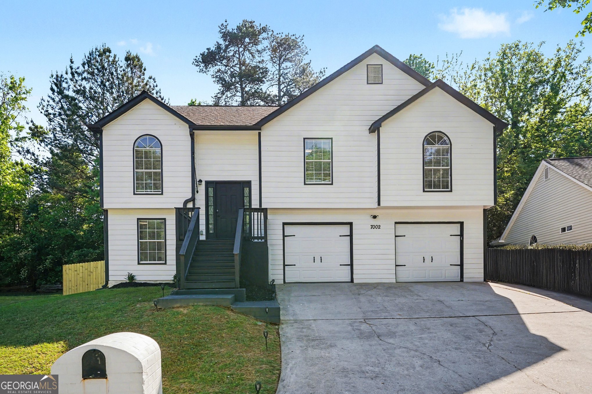 7002 New Dale RD