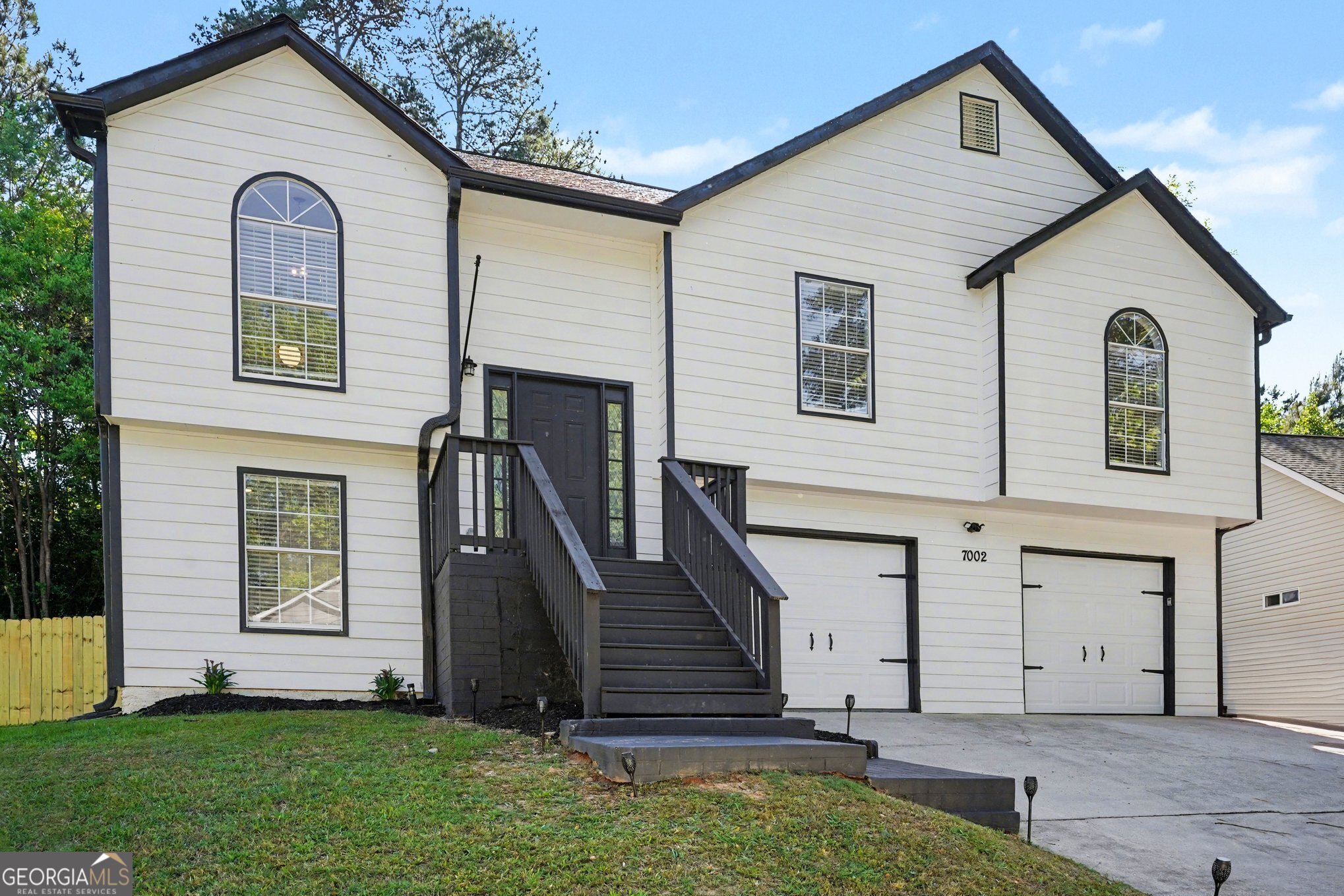 7002 New Dale RD