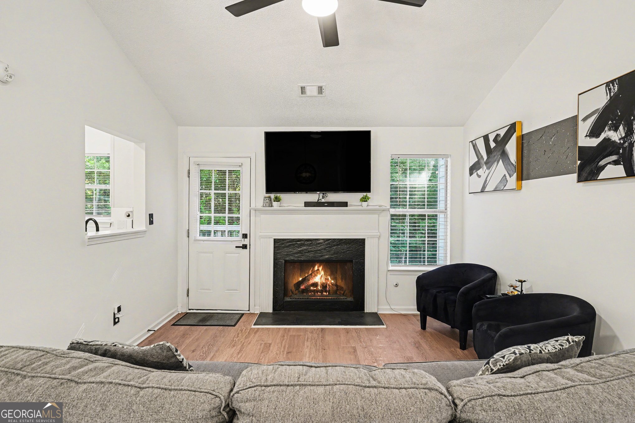 7002 New Dale RD