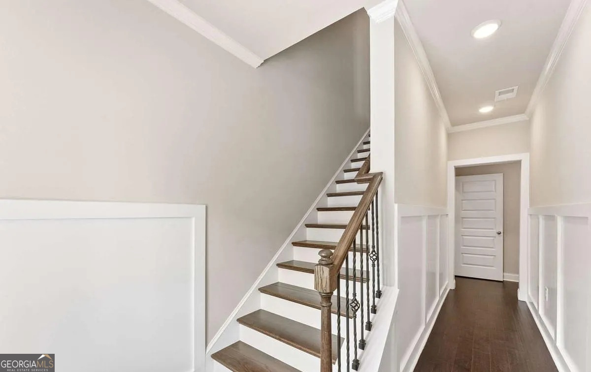 2020 Manor Pointe DR