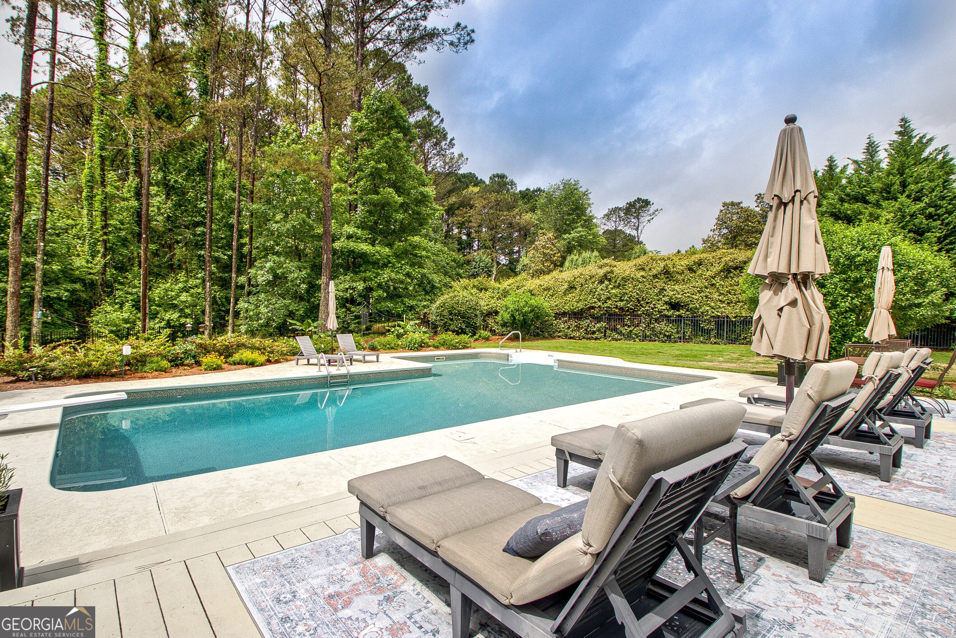 1407 Pennfair DR