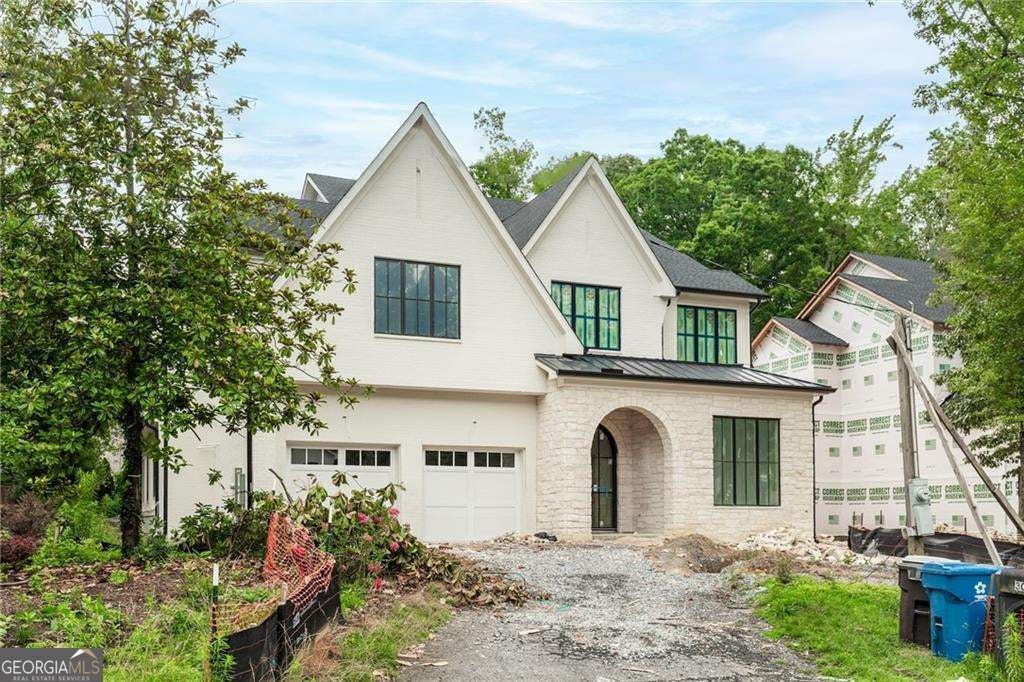 305 Hook RD