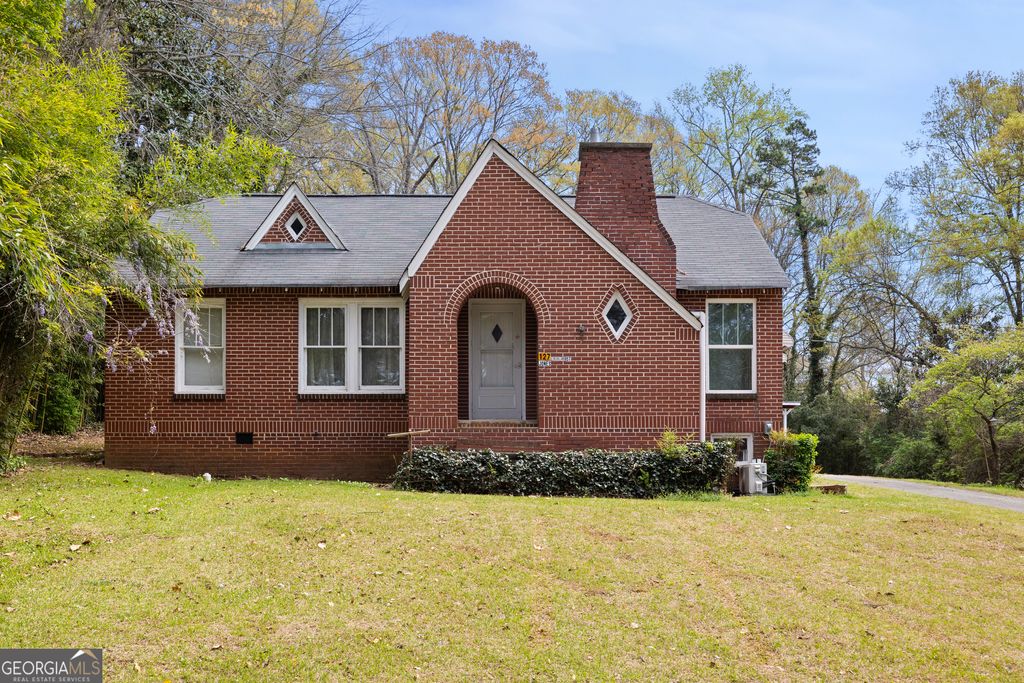 Photo of 127 Strickland Street, Fairburn, GA 30213 (MLS # 10718160)