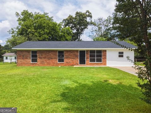 Photo of 19 Lindsey Drive NW, Rome, GA 30165 (MLS # 10792219)