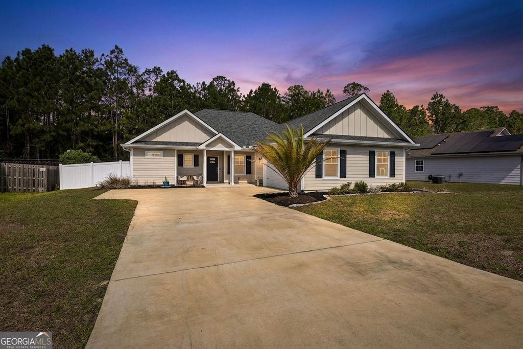 Photo of 611 Victorias Circle, St. Marys, GA 31558 (MLS # 10721931)