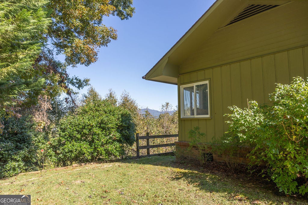 419 Ridge Cliff