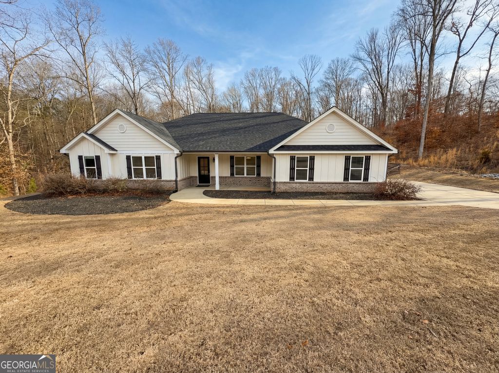 Photo of 951 Oconee Lane, Commerce, GA 30529 (MLS # 10697419)