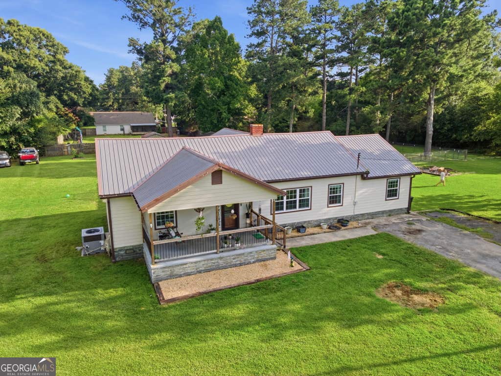Photo of 190 Beard Drive NE, Rome, GA 30165 (MLS # 10812791)