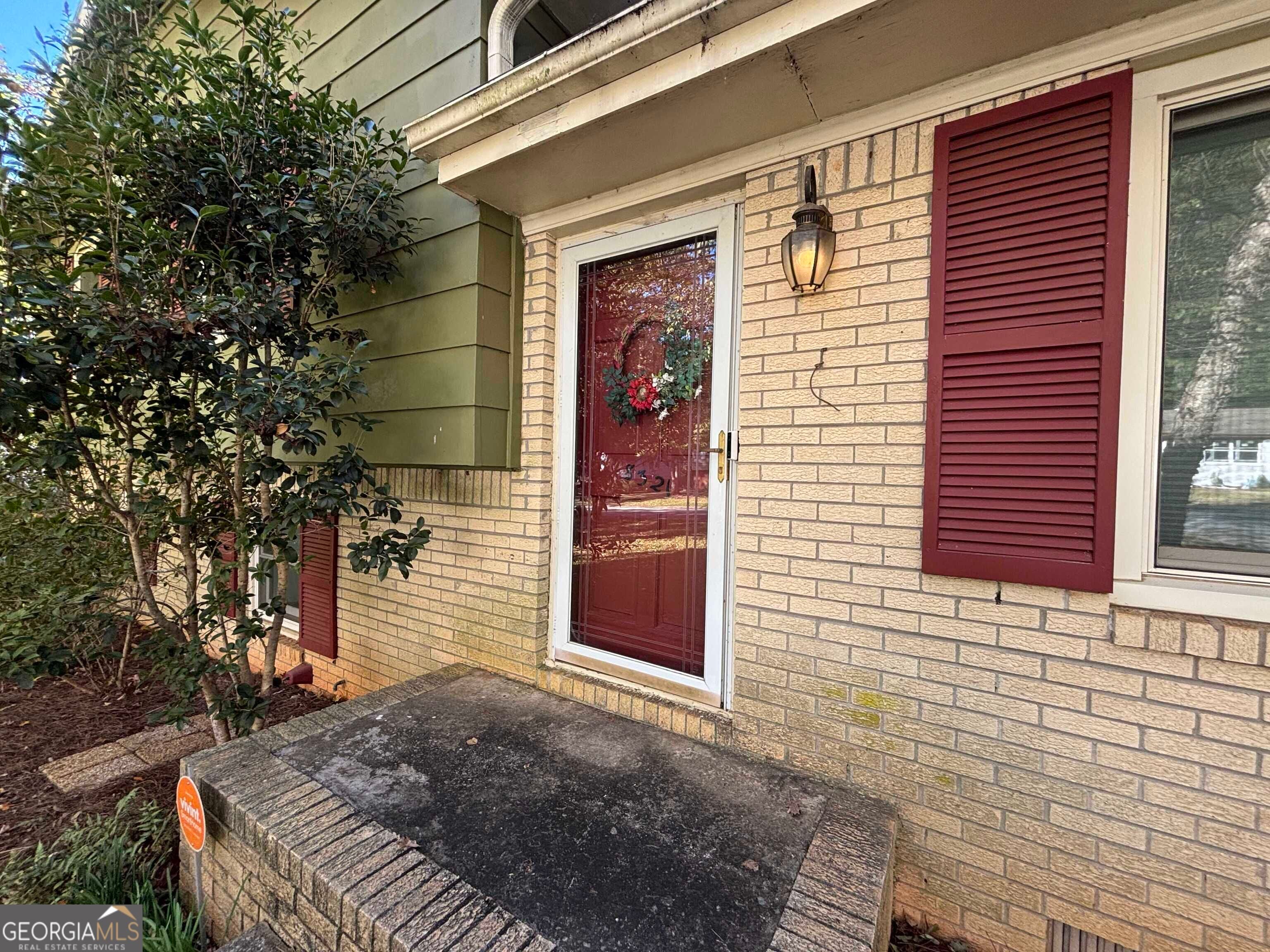 8321 Magnolia DR