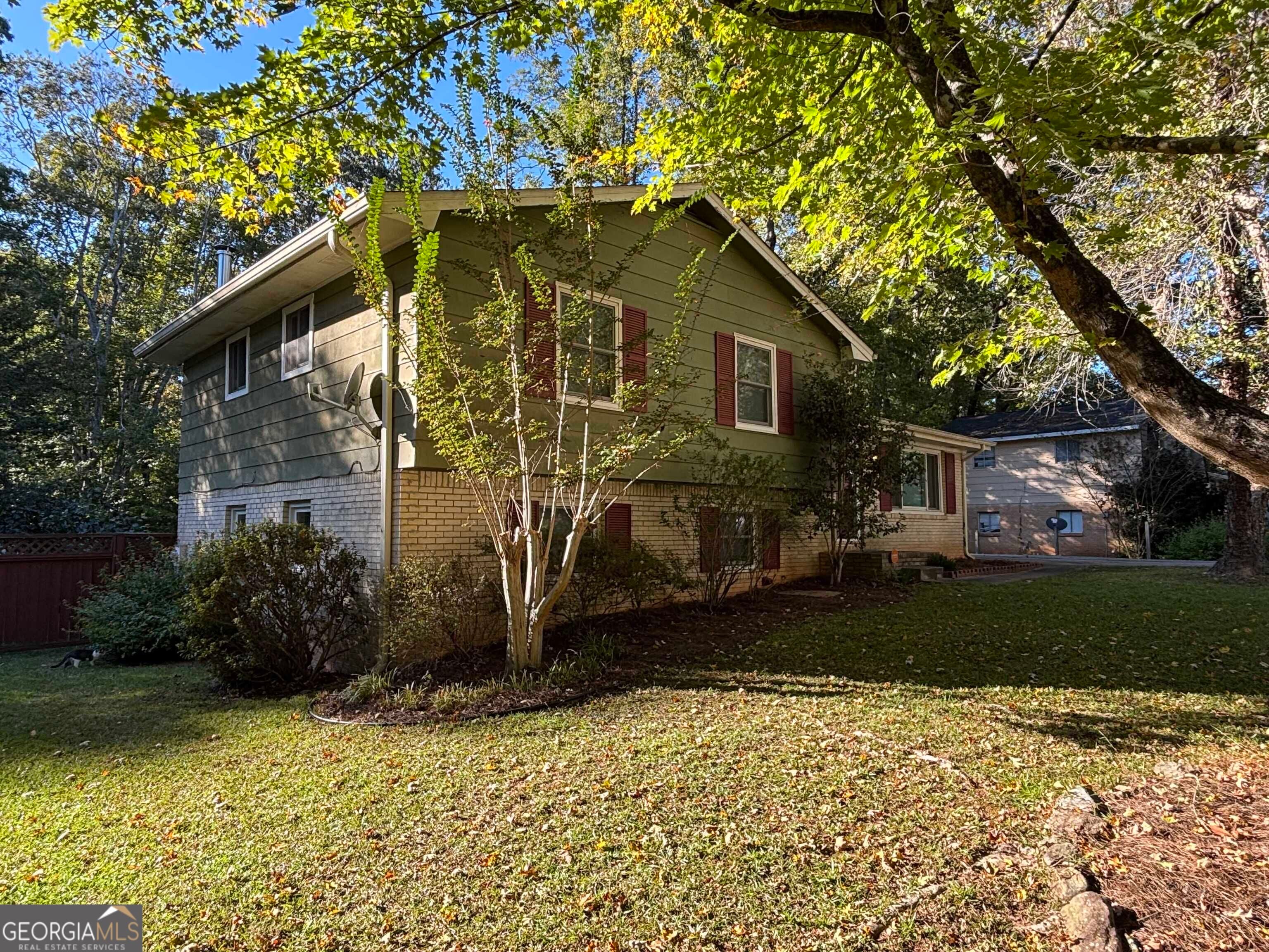 8321 Magnolia DR