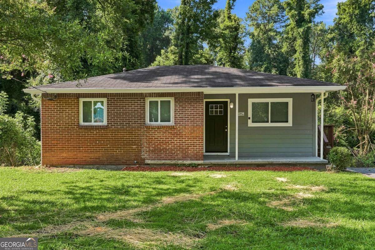 2889 Delray DR NW