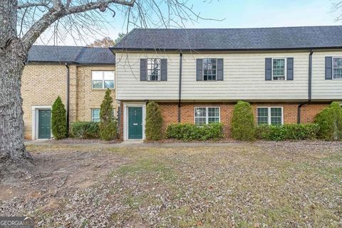 Photo of 400 Winding River Drive #E, Atlanta, GA 30350 (MLS # 10648189)