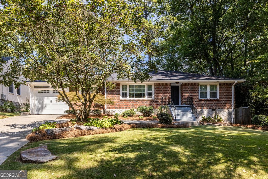 Photo of 1808 Dyson Drive, Decatur, GA 30030 (MLS # 10679320)