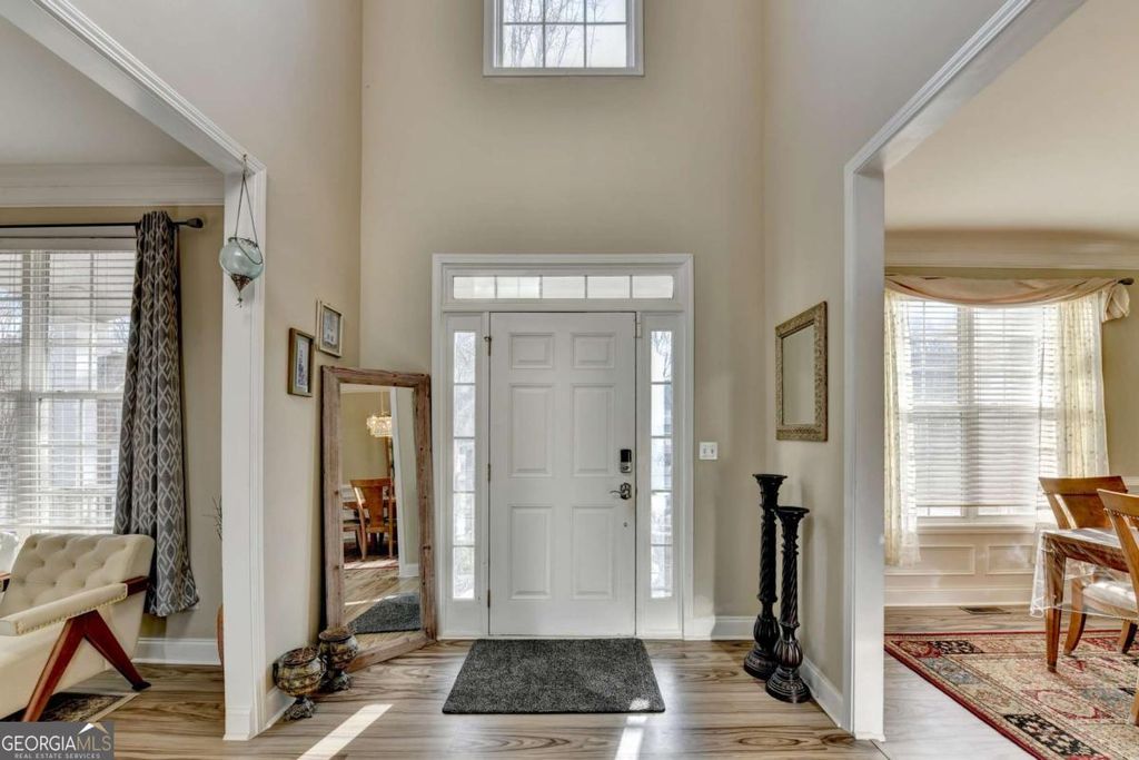 Photo of 3925 Suwanee Bend Drive, Suwanee, GA 30024 (MLS # 10668675)