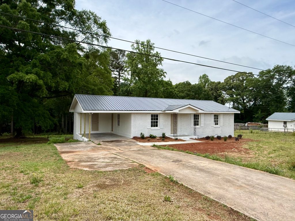Photo of 407 Church Street, Pendergrass, GA 30567 (MLS # 10756487)