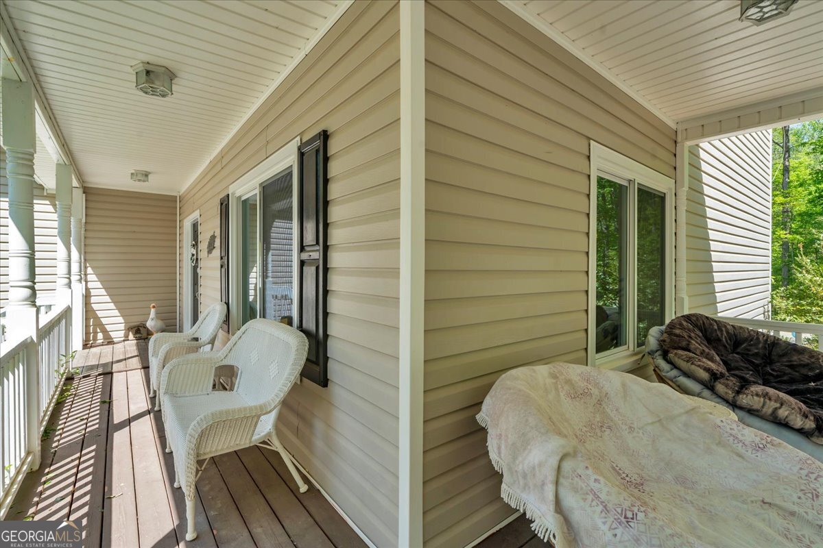 260 Kensington DR