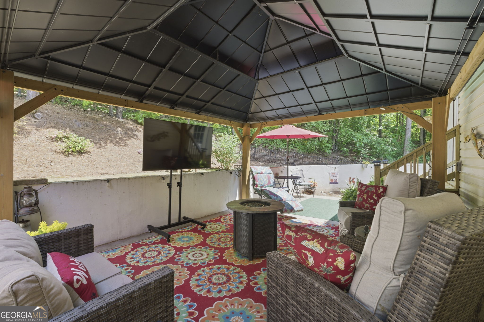 419 Flora Ave EXT SE