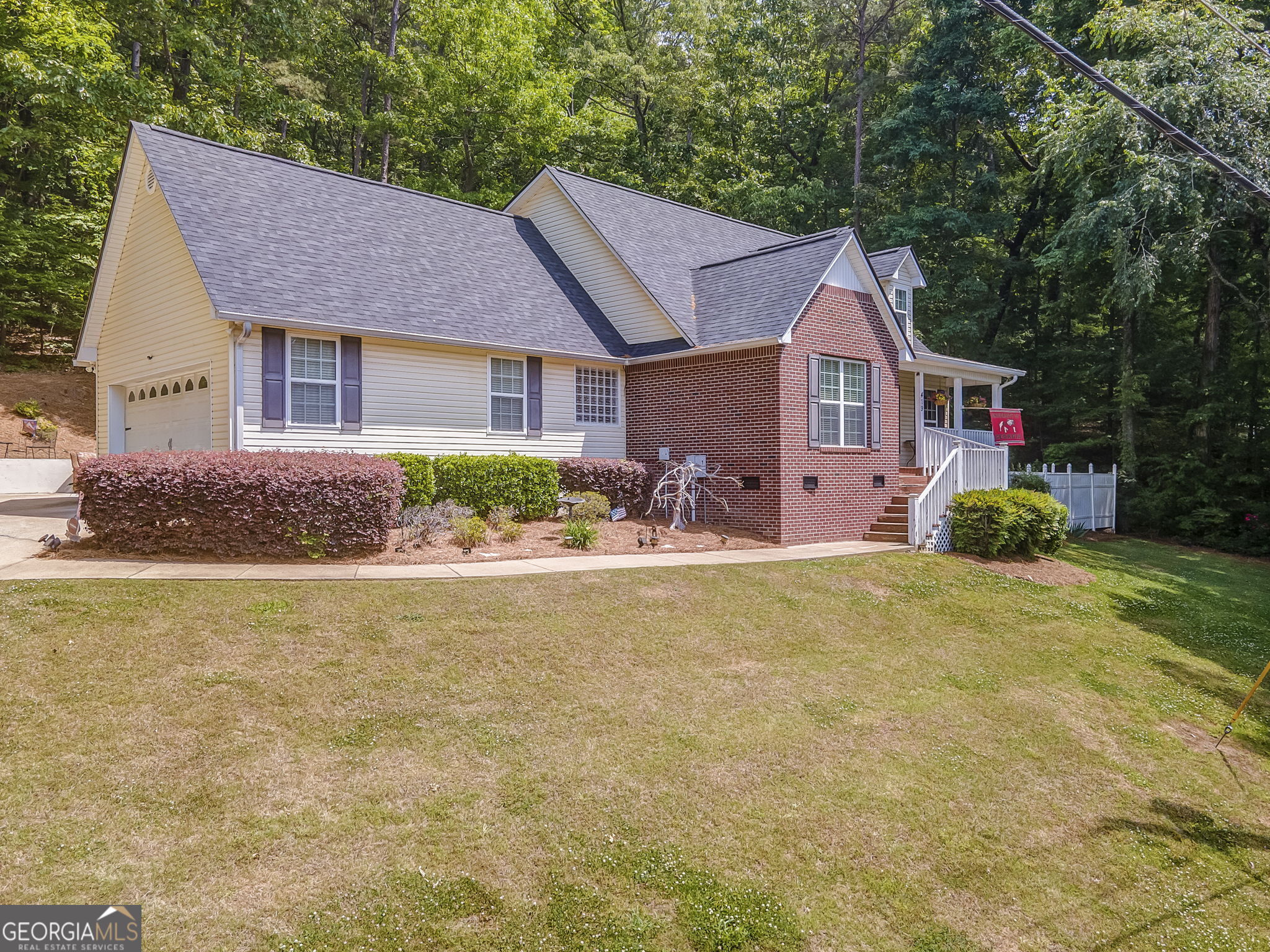 419 Flora Ave EXT SE