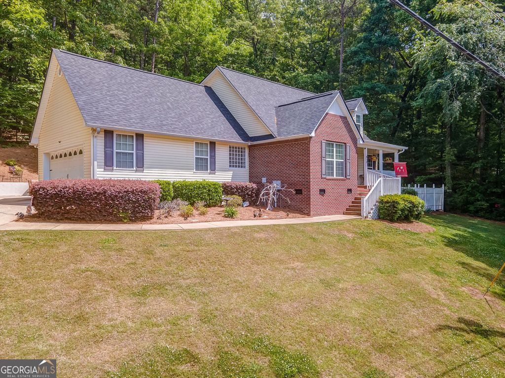 Photo of 419 Flora Ave Extension SE, Rome, GA 30161 (MLS # 10741165)