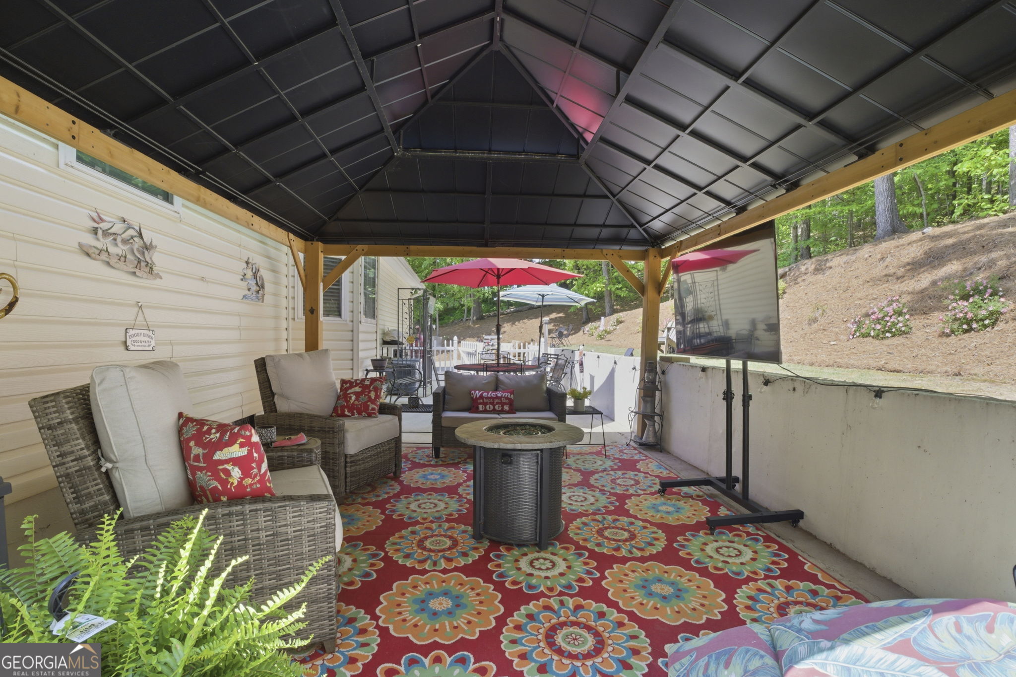 419 Flora Ave EXT SE