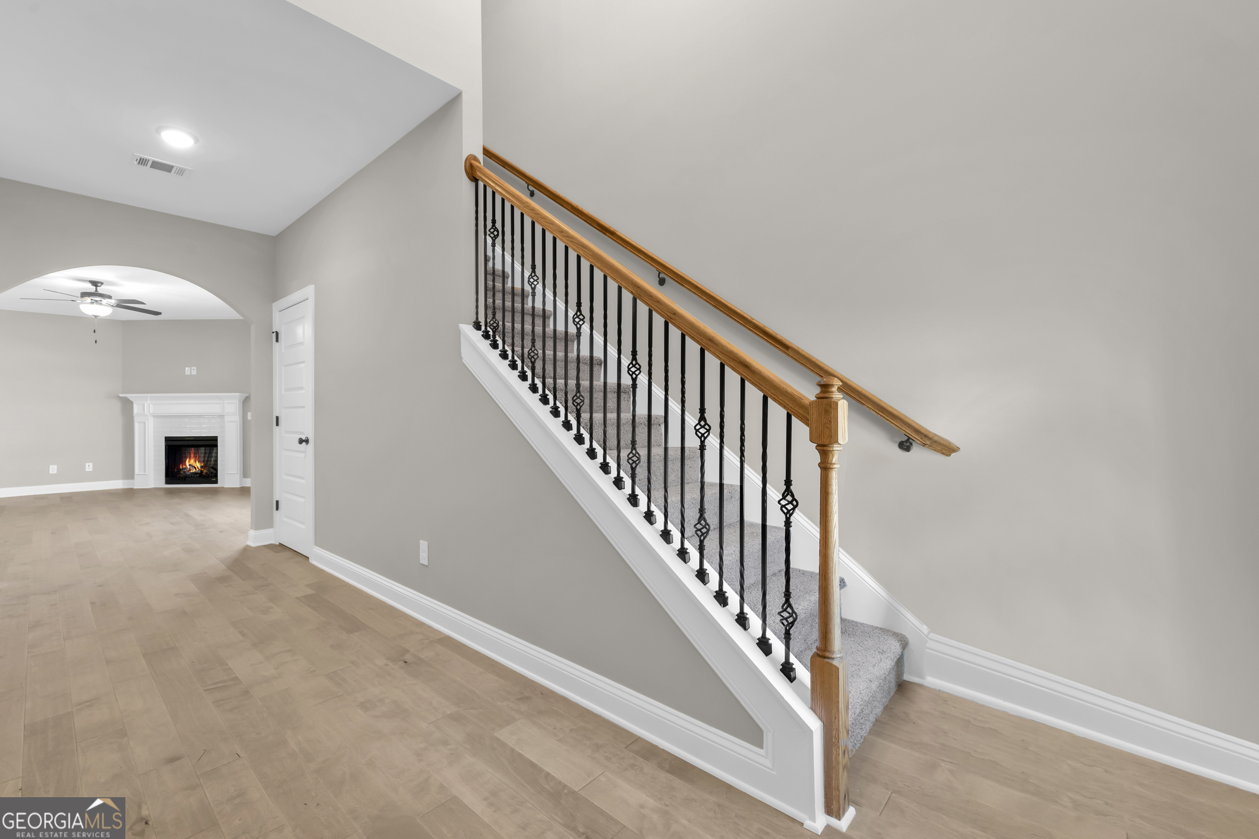 2767 Huntcliffe DR