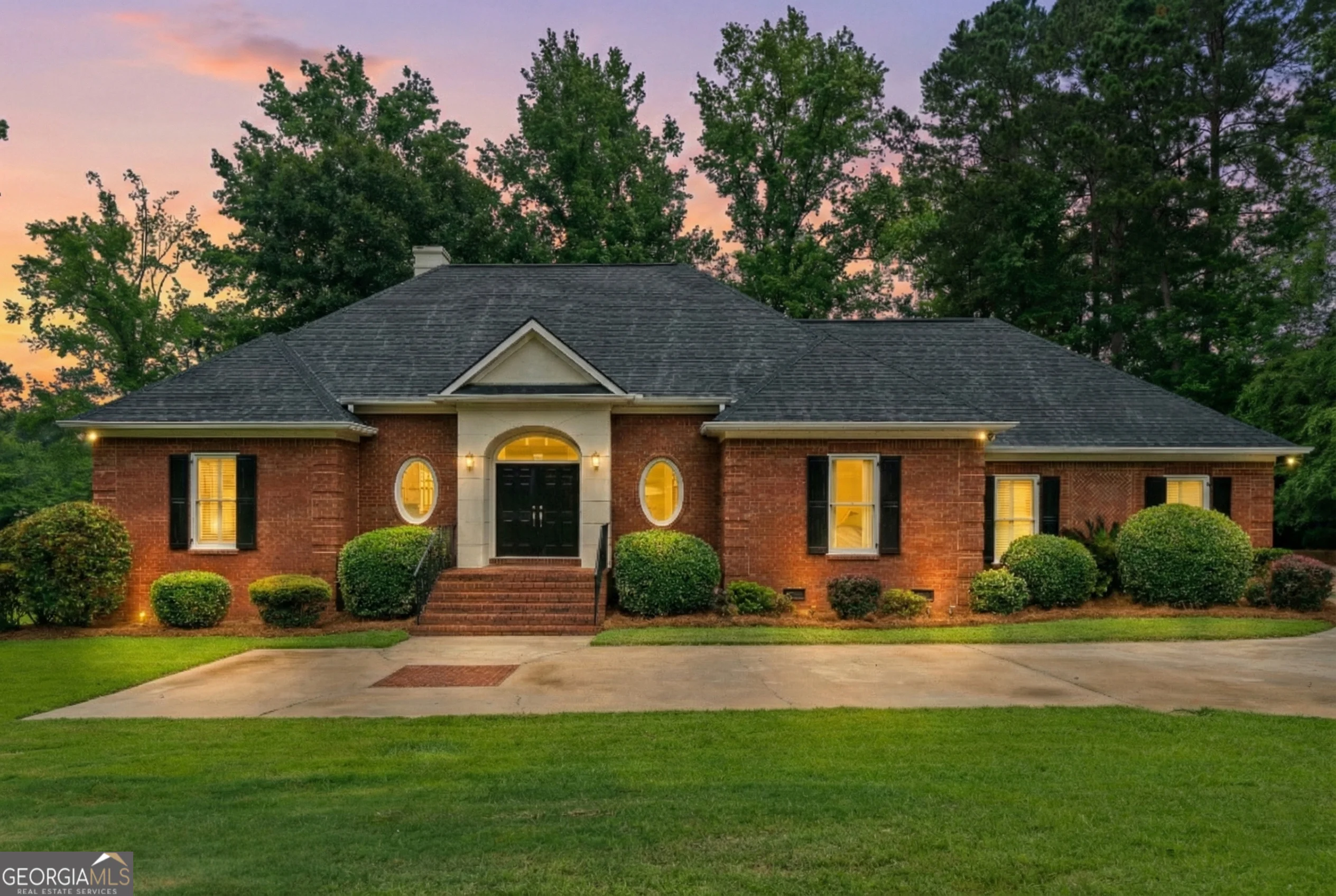 100 S Haven Court