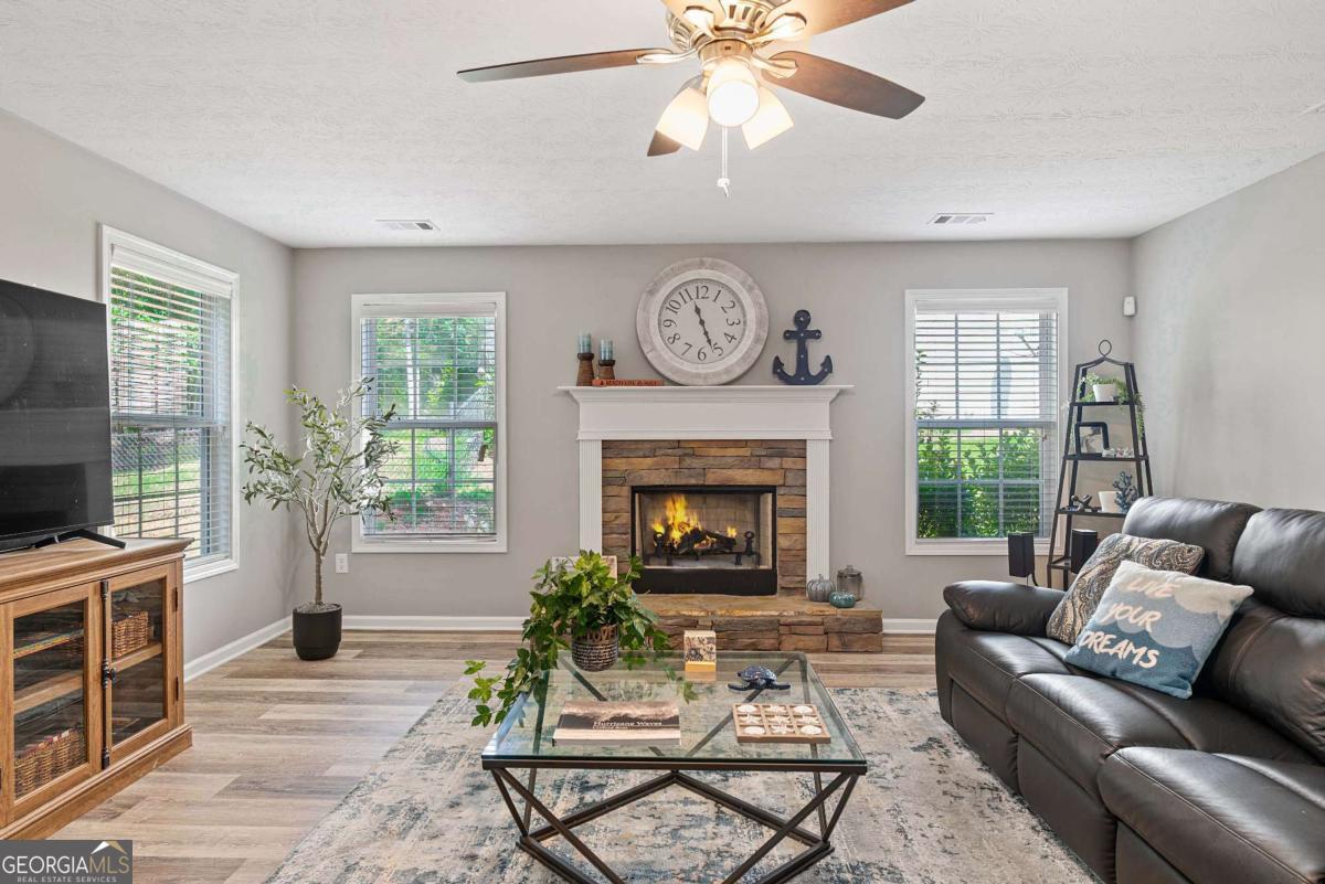 521 Rachel View CT