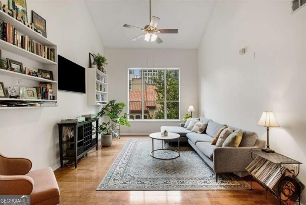Photo of 955 Juniper Street NE #3327, Atlanta, GA 30309 (MLS # 10756801)