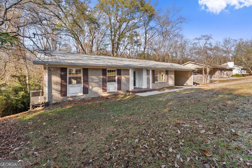 Photo of 660 Honeysuckle Road, Gainesville, GA 30501 (MLS # 10655002)