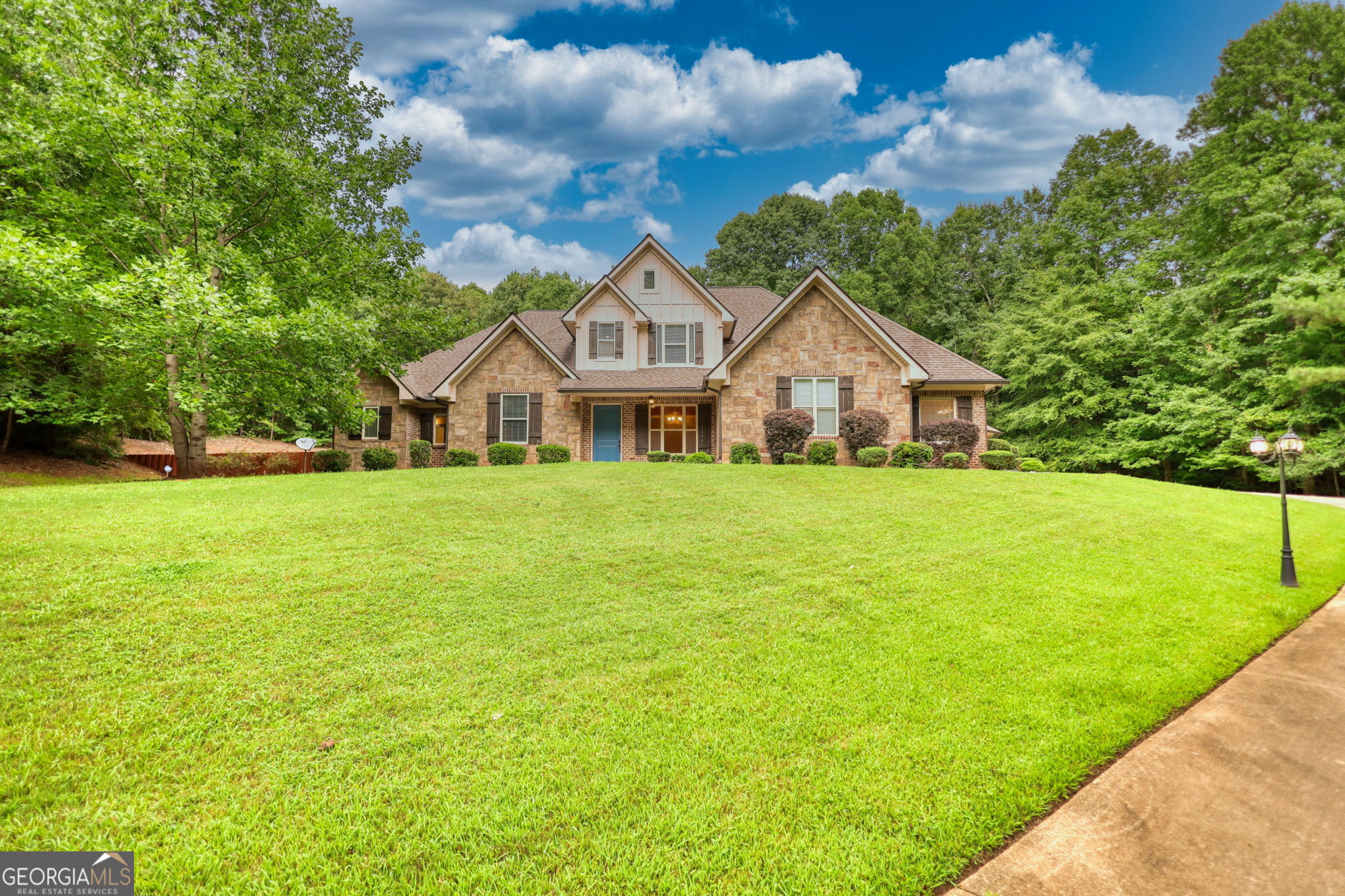 360 Wyldewoode DR