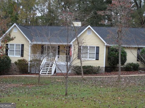 A home in Newnan