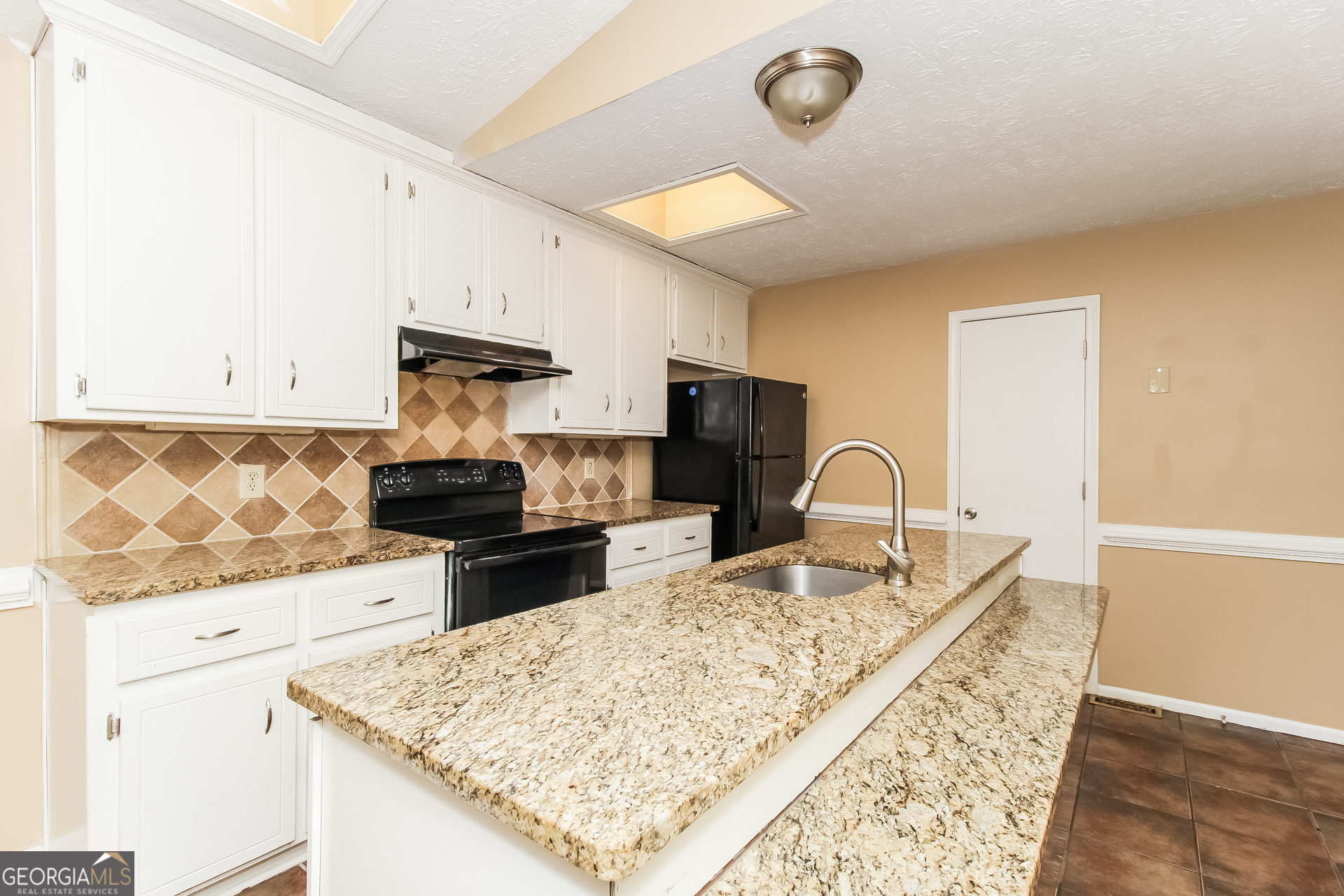 CEDAR HOLLOW - Residential Lease