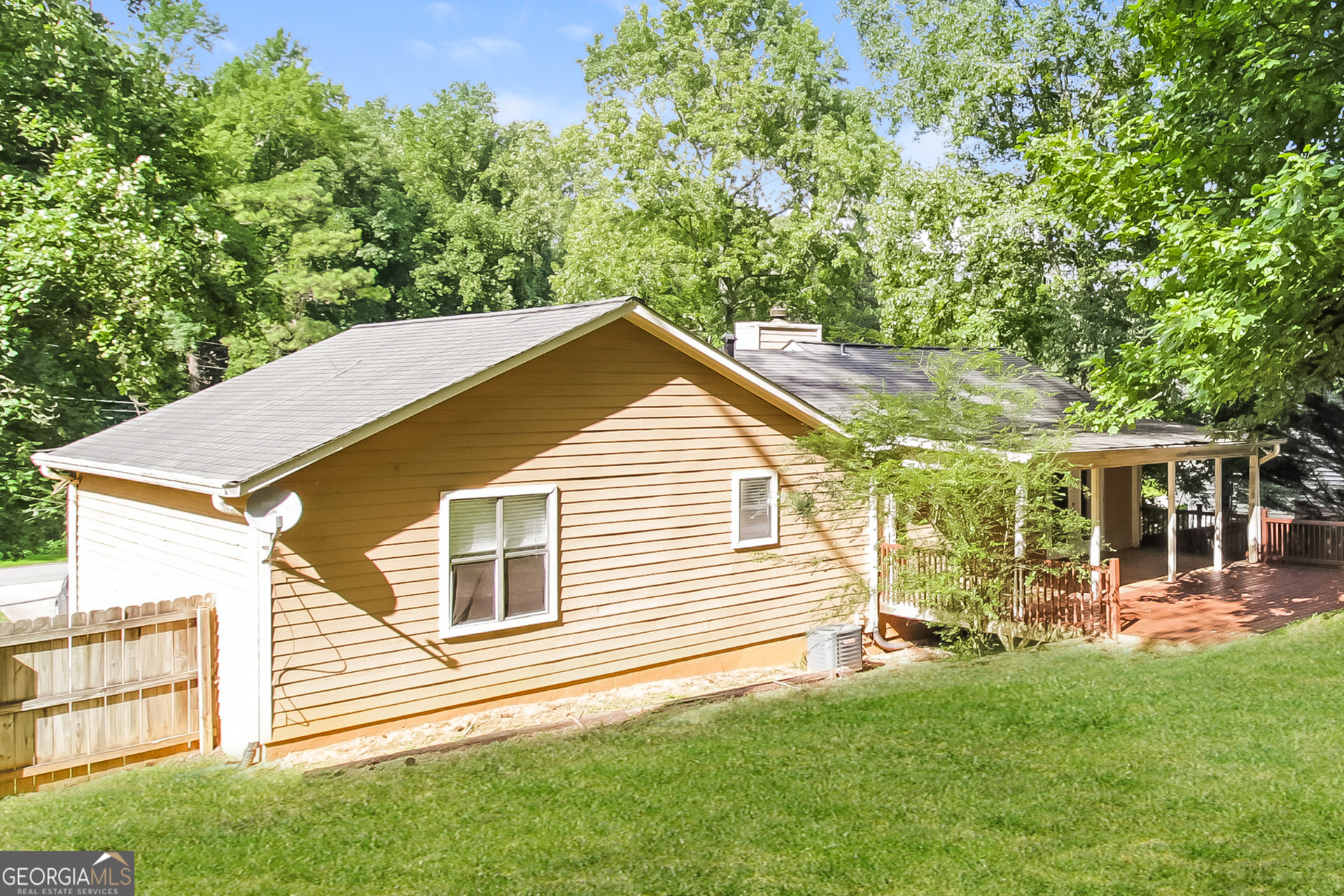 CEDAR HOLLOW - Residential Lease