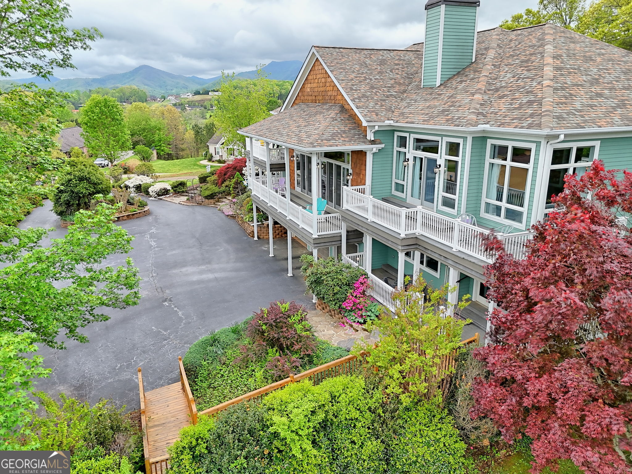 1526 Cedar View LN