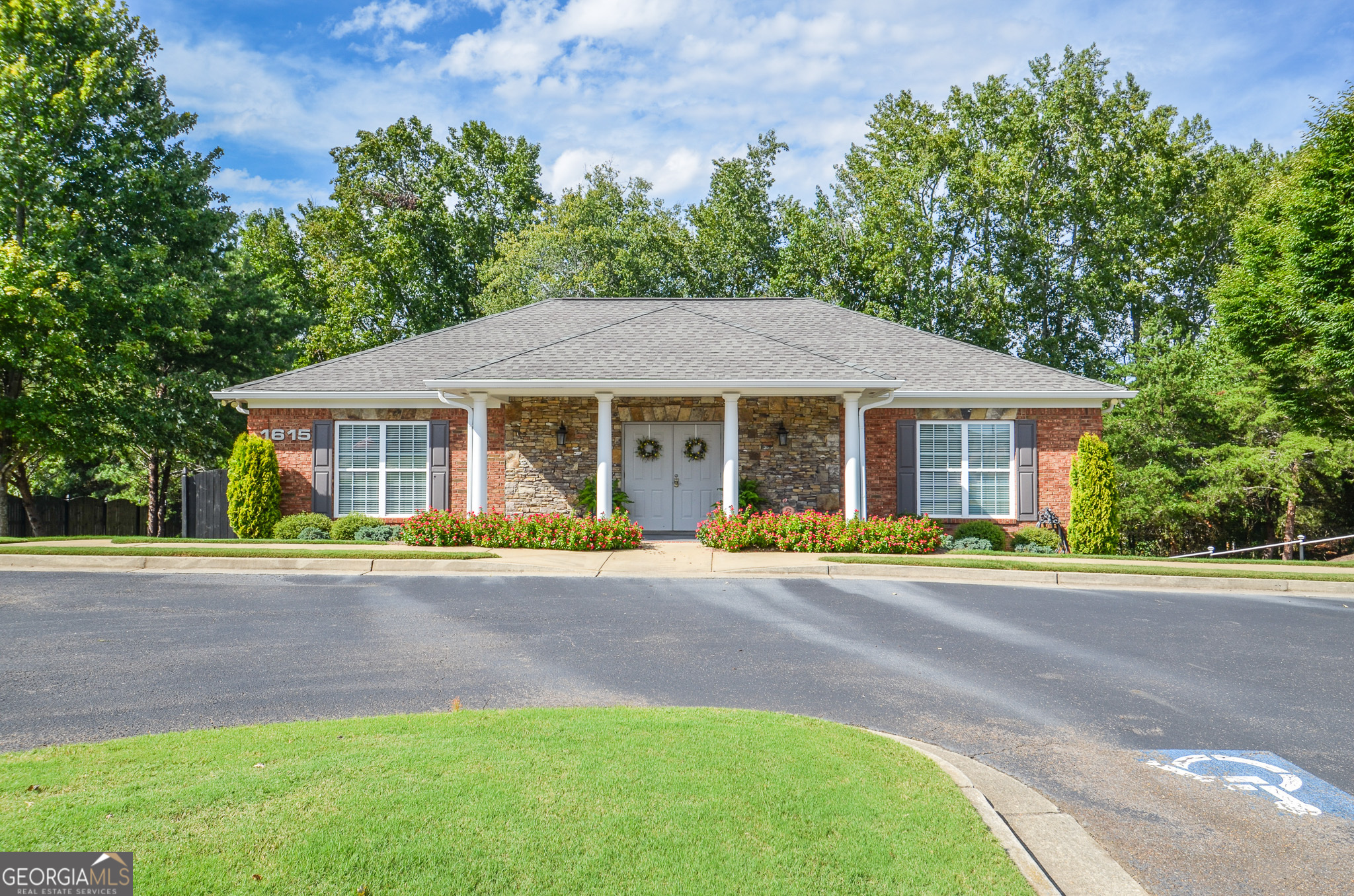 Piedmont Corners - Residential