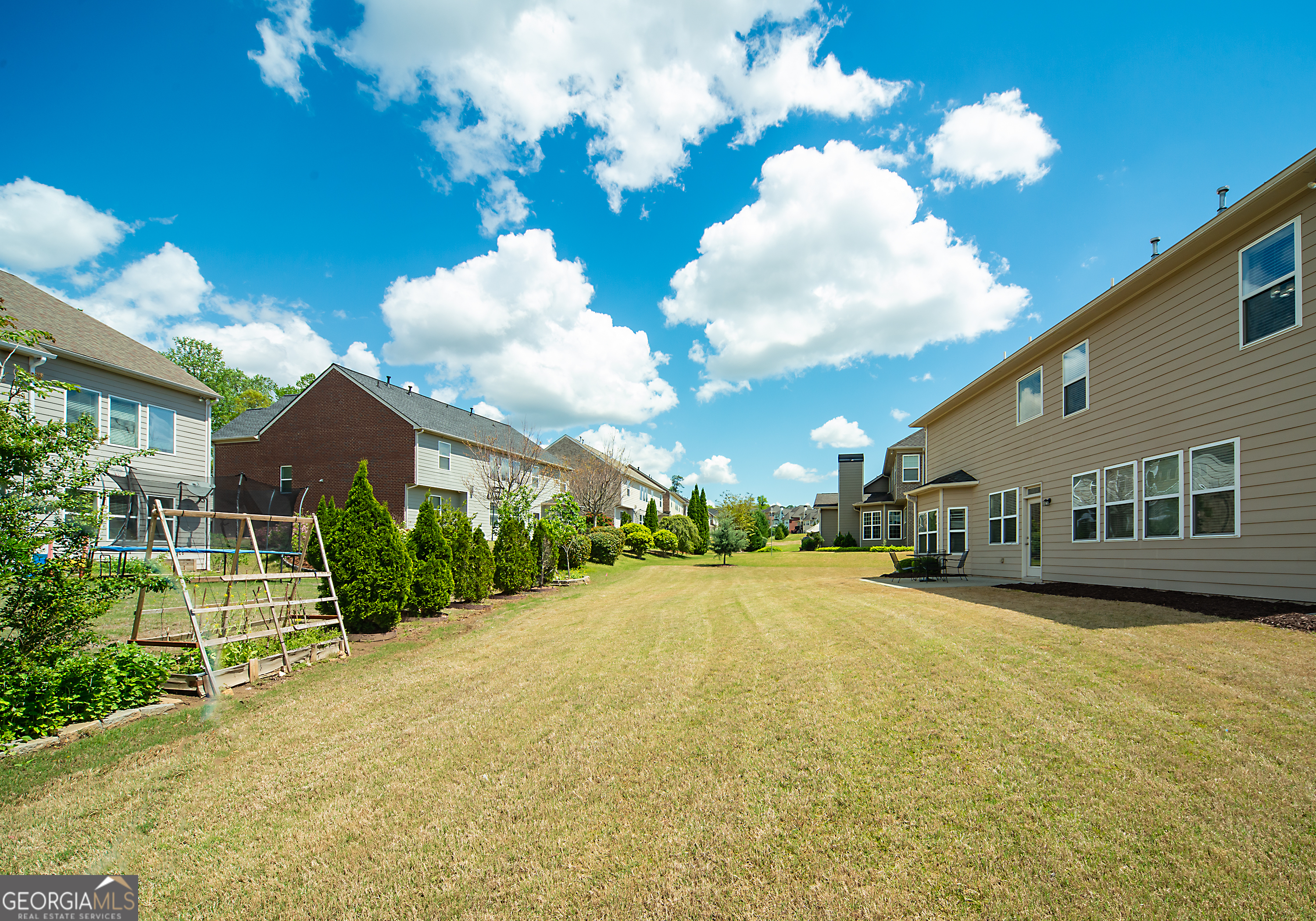 2557 STAUNTON DR