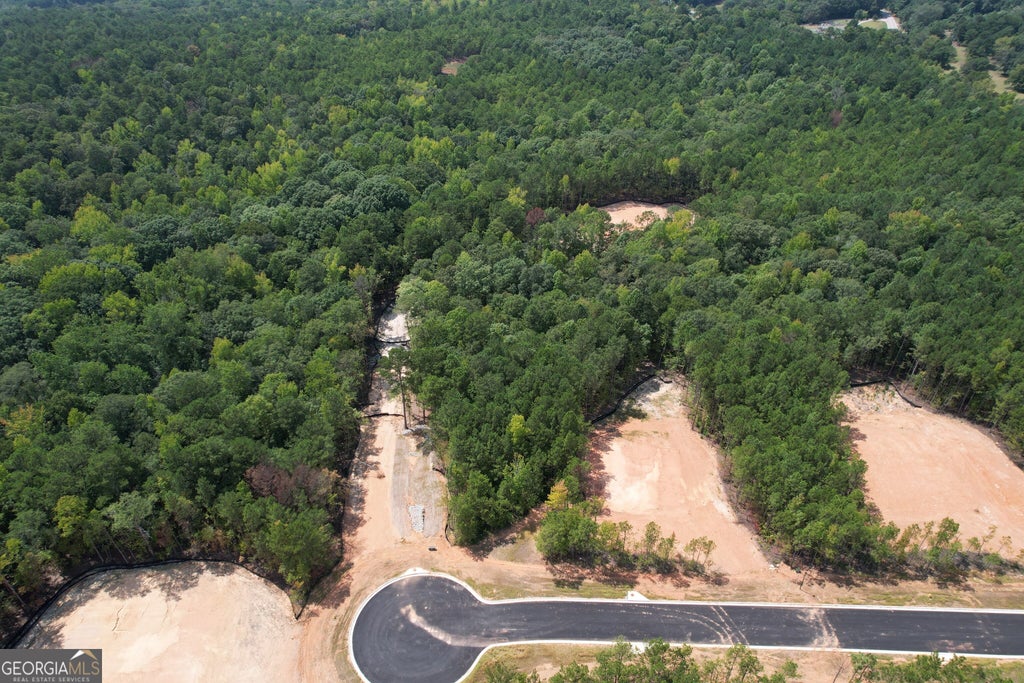 Photo of 9 High Pointe, Lagrange, GA 30241 (MLS # 10855300)