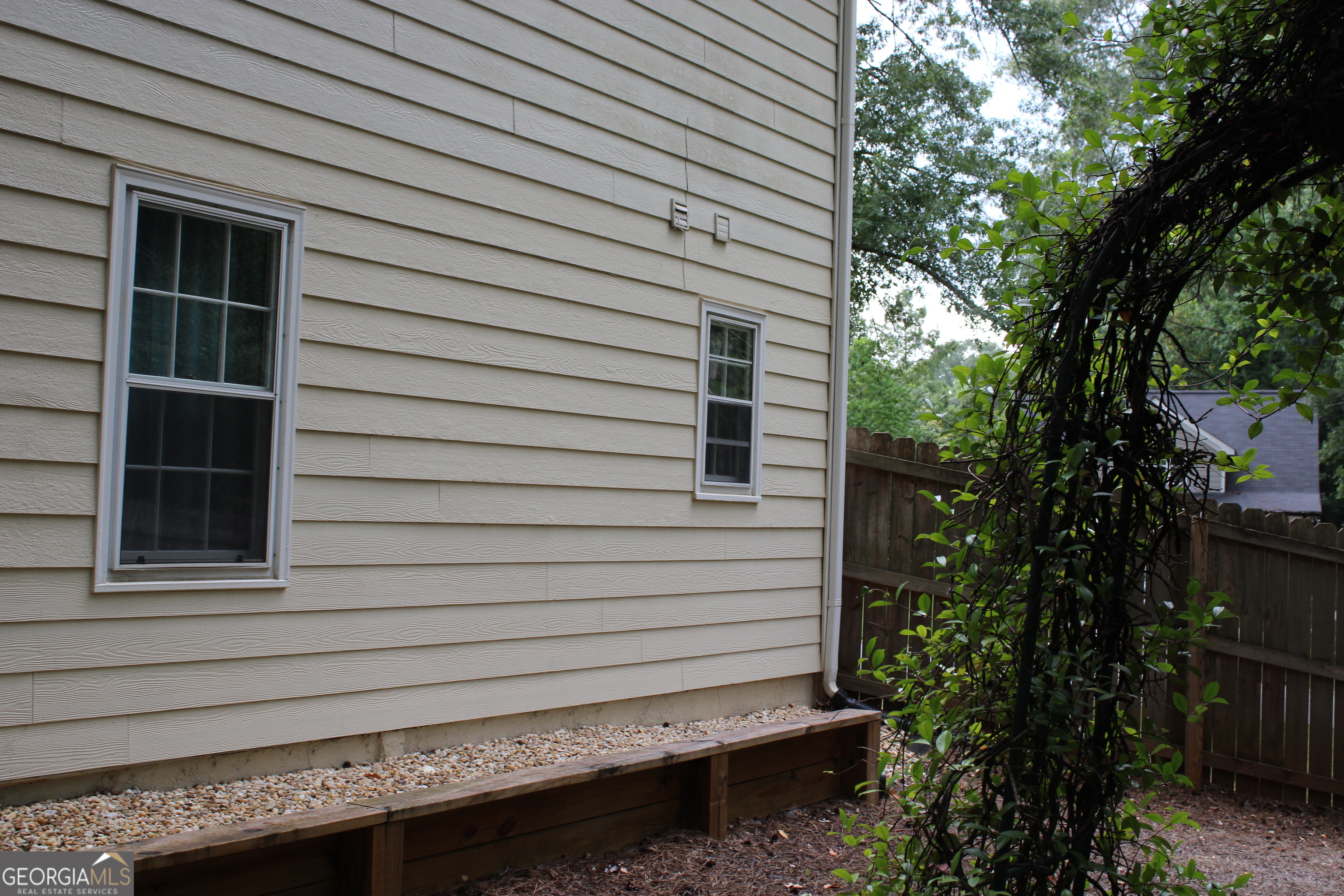 120 Greenwood CIR