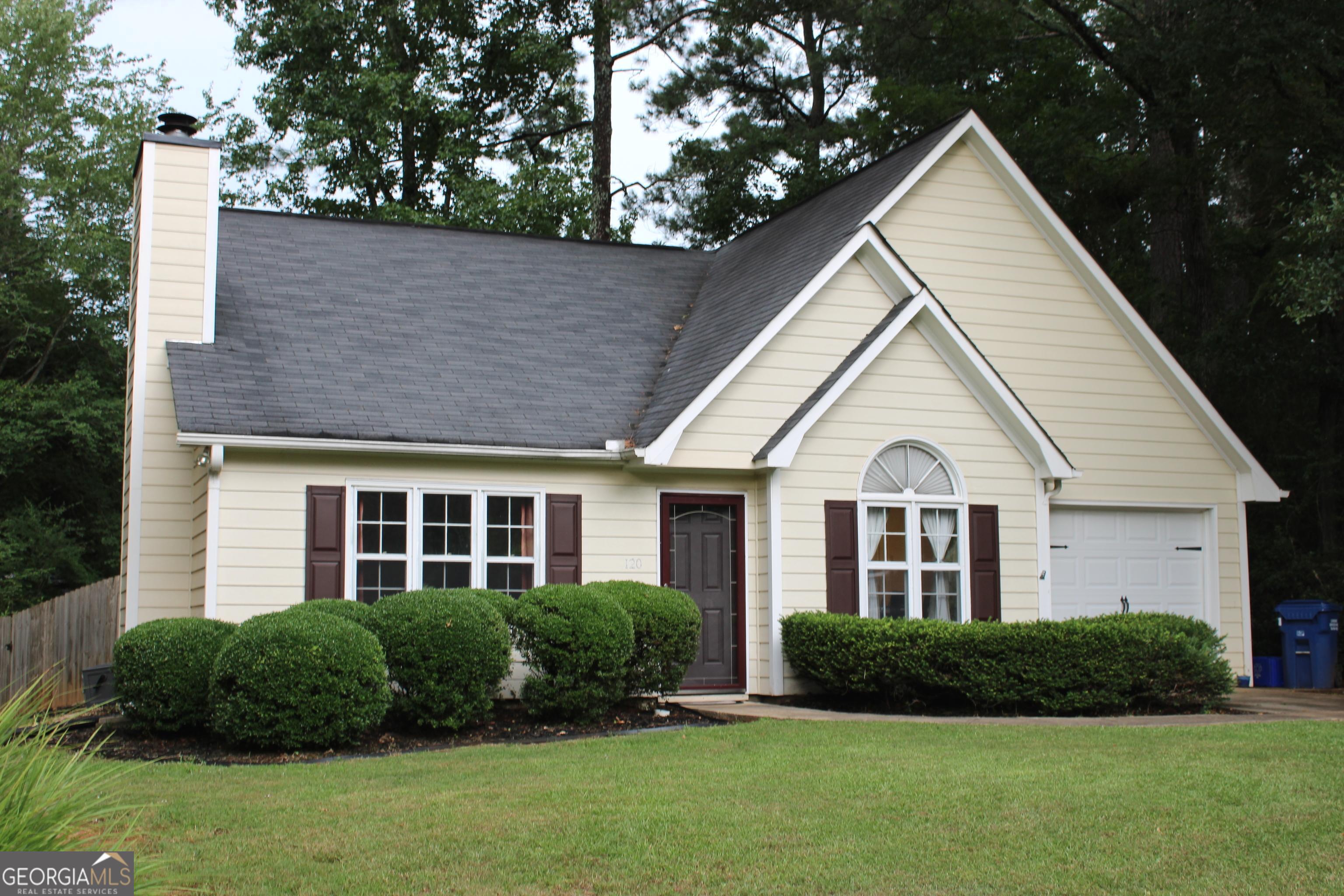 120 Greenwood CIR