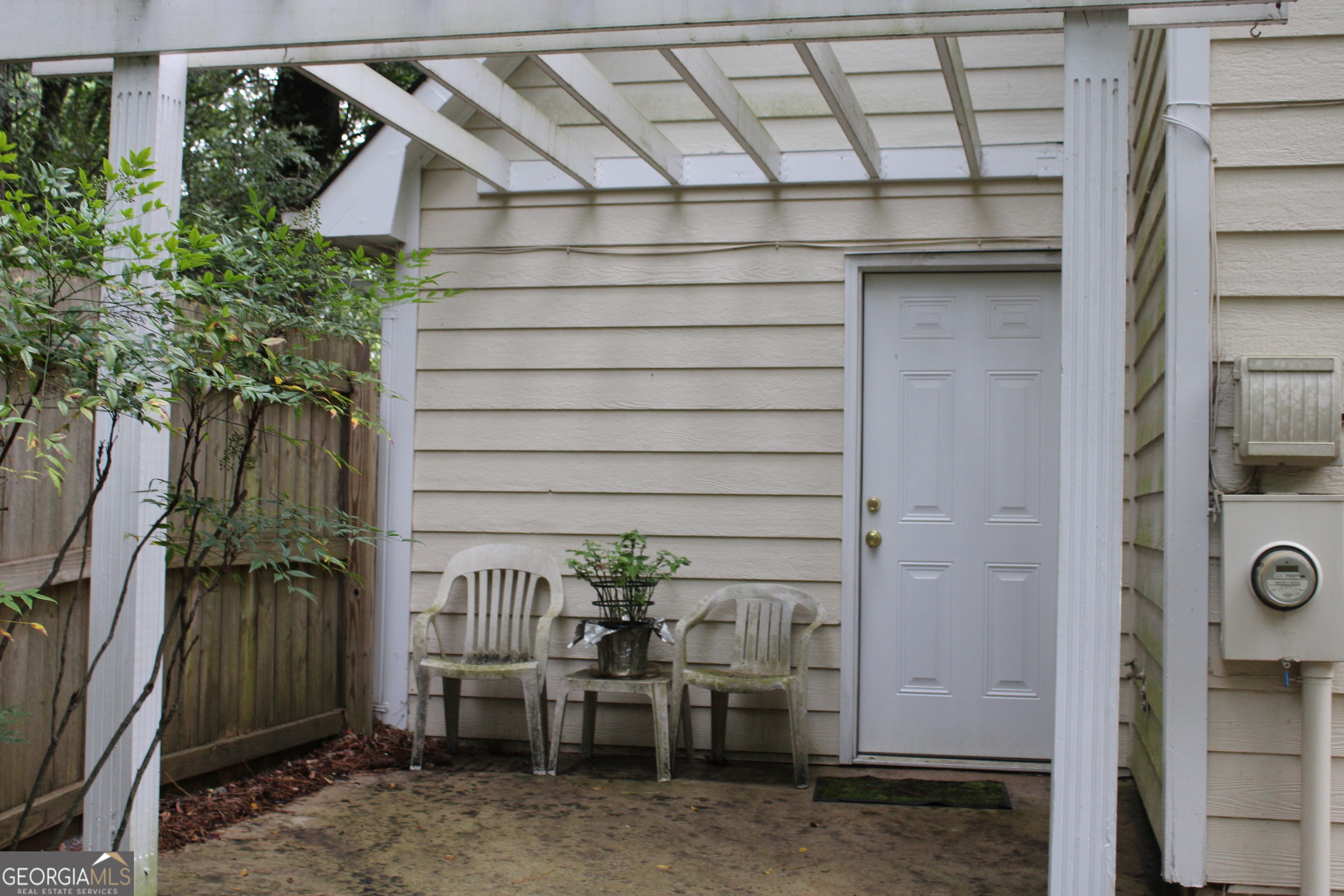 120 Greenwood CIR